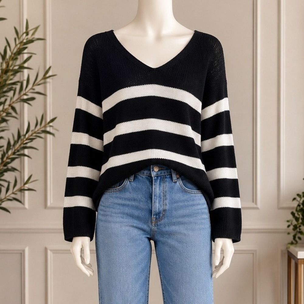 H&M Womens Sweater V-Neck Striped Knit Basic Black White Medium